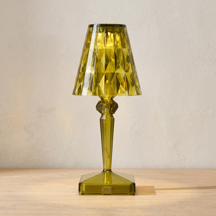 Saga faceted acrylic table lamp in green